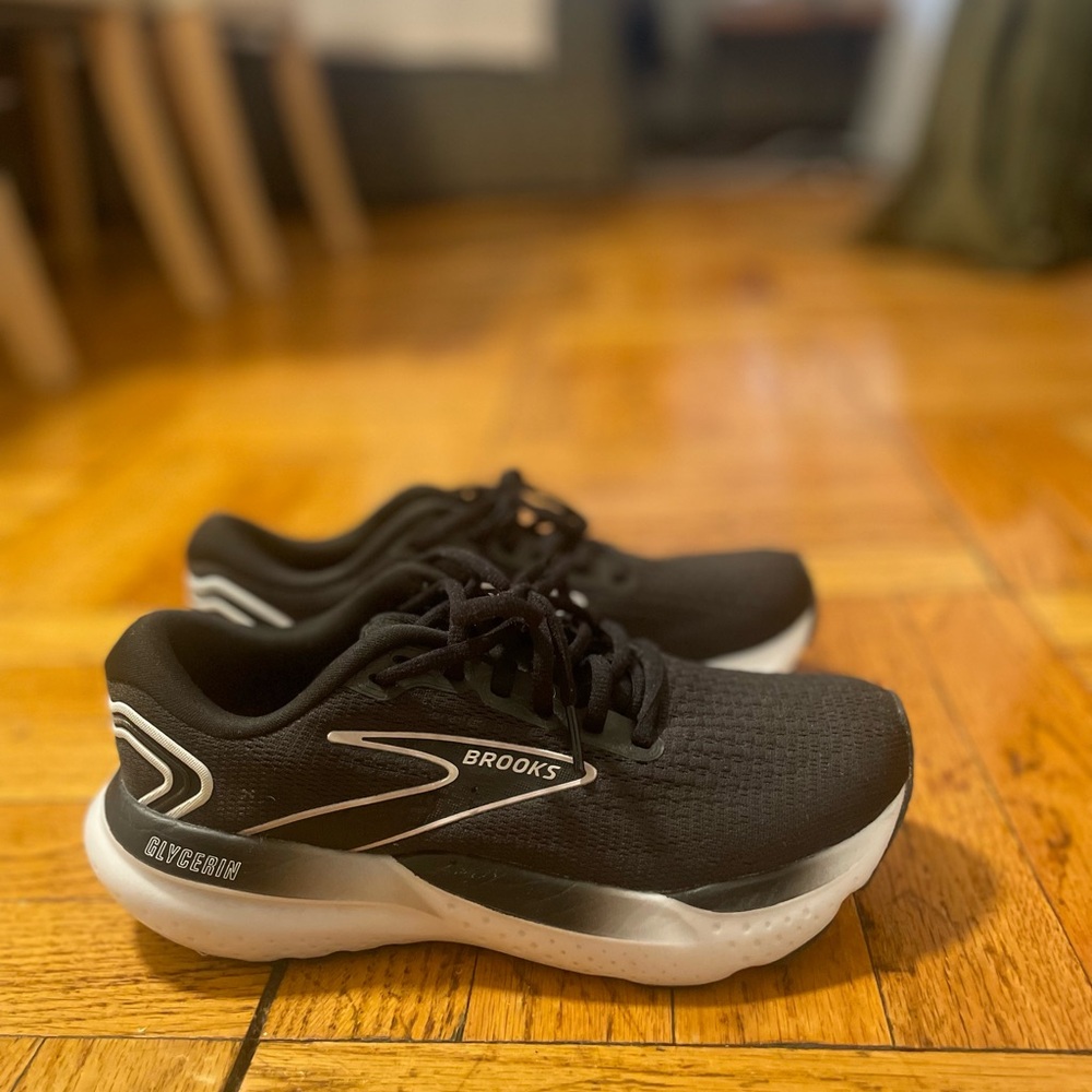 Brooks Glycerin 21 Black Running Shoes